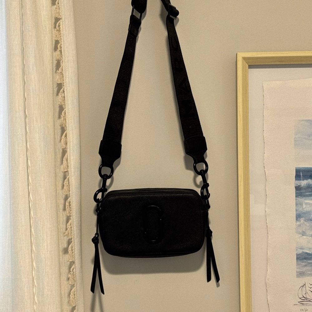 Black Crossbody Snapshot Bag